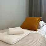 Academy 호텔 4*